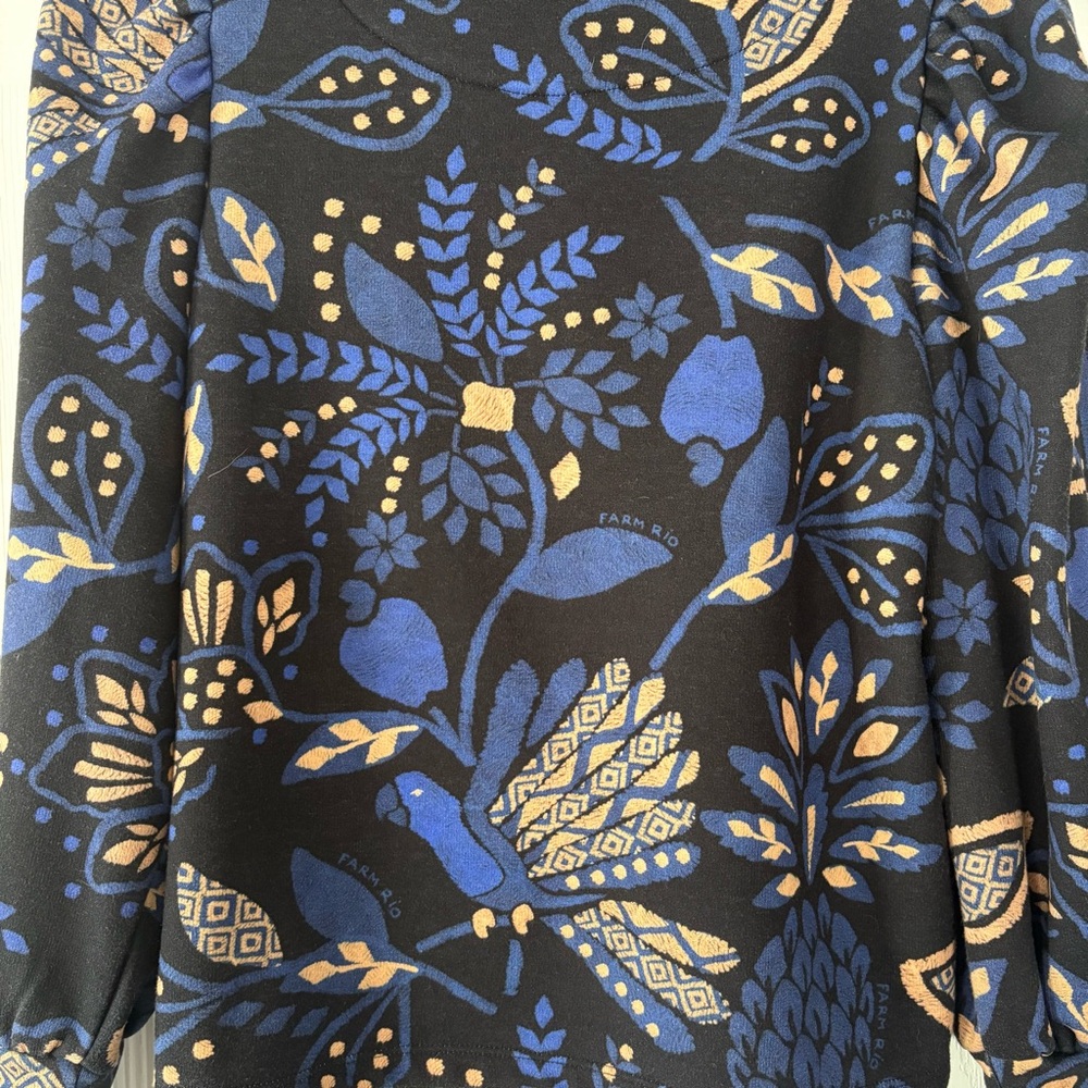 FARM Rio Blue Macaw Forest Sweatshirt, Size M, Women’s EUC @farmrio - Picture 4 of 10
